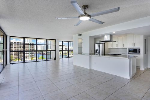apt-709-200 Leslie Dr, Hallandale Beach, FL, 33009-7316 | Card Image