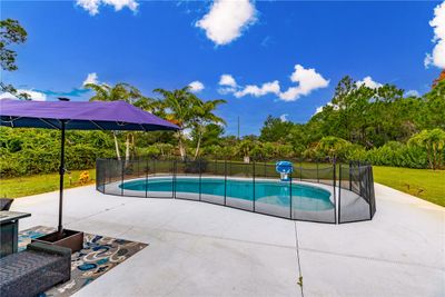 1325 5th Avenue Sw, House other with 3 bedrooms, 2 bathrooms and null parking in Vero Beach FL | Image 2