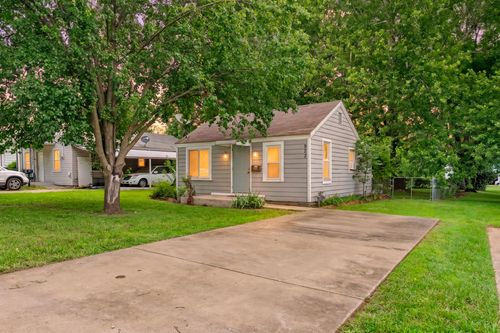 922 S Scenic Ave, Springfield, MO, 65802-5047 | Card Image