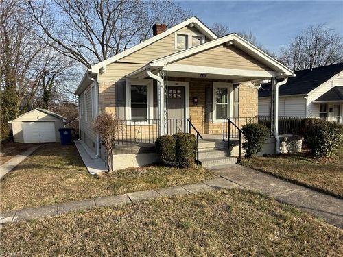 1607 Thurmond St, Winston Salem, NC, 27105-5734 | Card Image