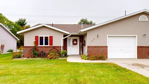 2610 9th St Sw, Willmar, MN, 56201-5041 | Card Image