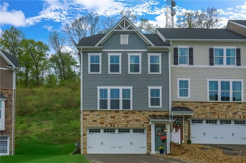 133 Moyer Hill Dr, Cranberry Twp, PA, 16066-2807 | Card Image