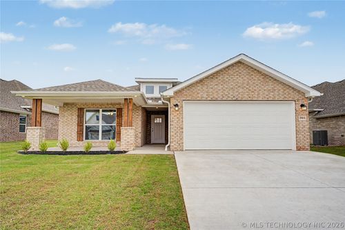 2064 E 129th Pl S, Jenks, OK, 74037-3834 | Card Image