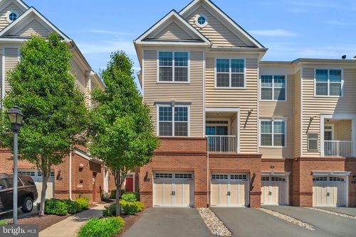 113-23300 Milltown Knoll Sq, ASHBURN, VA, 20148-8165 | Card Image