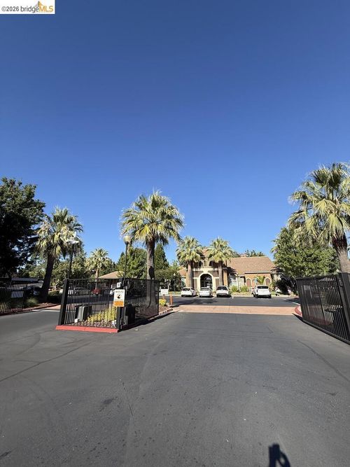 apt-315-8434 Walerga Rd, Antelope, CA, 95843-5061 | Card Image