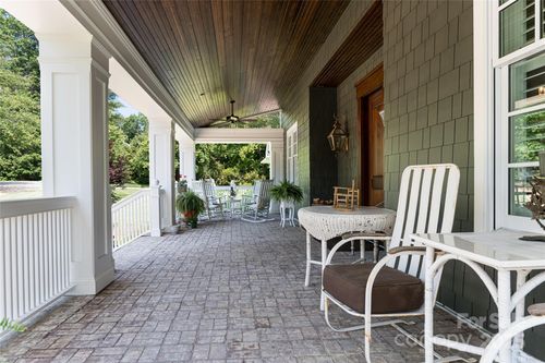 1 Cedar Chine, Biltmore Forest, NC, 28803-3049 | Card Image