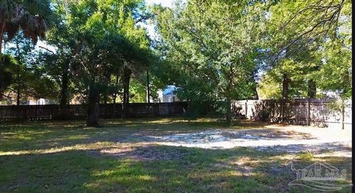 1011 N Reus St, Pensacola, FL, 32501-3018 | Card Image