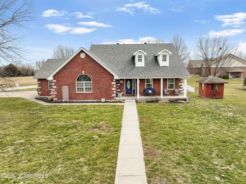 1135 Churchill Ave, California, MO, 65018-2490 | Card Image