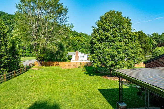 461 S Shady Ave, House other with 3 bedrooms, 3 bathrooms and null parking in Damascus VA | Image 17