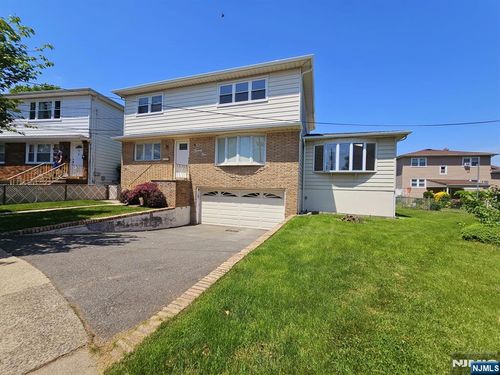 22 Kennedy Ct, Lyndhurst, NJ, 07071-2019 | Card Image