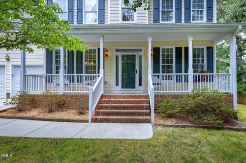 102 Whitlock Ln, Cary, NC, 27513-5190 | Card Image