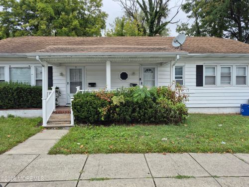 east-side-89 Poplar Ave, Deal, NJ, 07723-1349 | Card Image