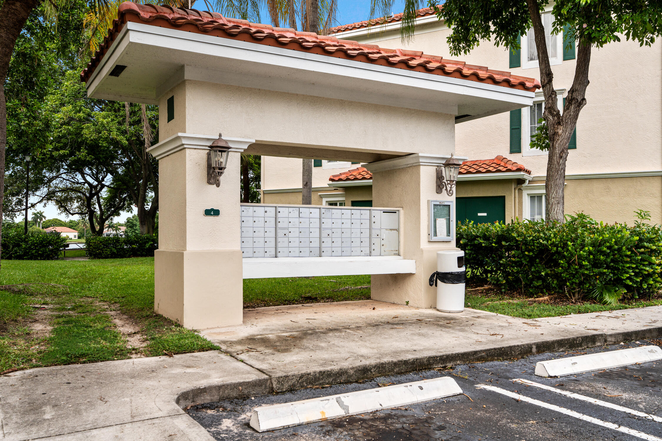 Residential Lease in Coral Springs 4