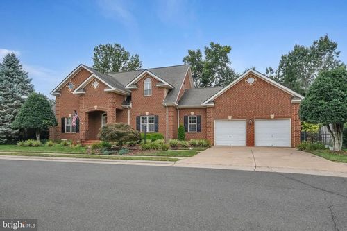243 Carriage Chase Cir, WARRENTON, VA, 20186-3081 | Card Image
