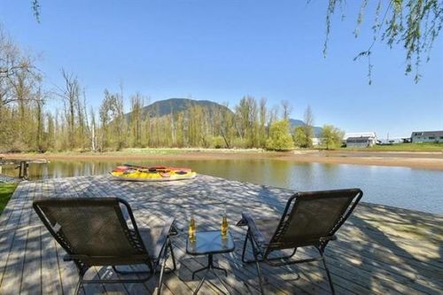 242-8400 Shook Rd, Mission, BC, V2V7L3 | Card Image
