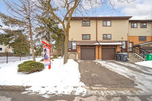 24 Carleton Pl, Brampton, ON, L6T3Z4 | Card Image