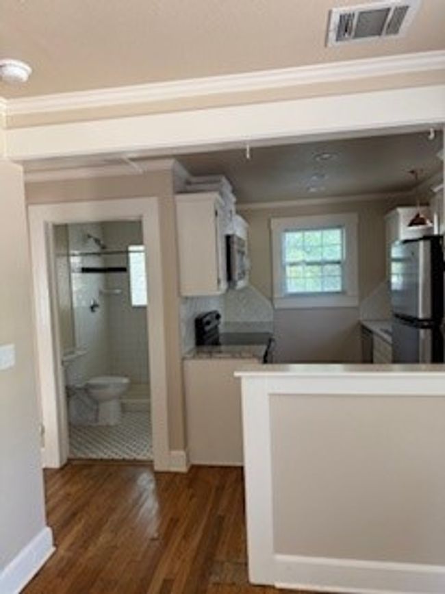 104 E 16 Th St, Home with 1 bedrooms, 1 bathrooms and null parking in Georgetown TX | Image 9