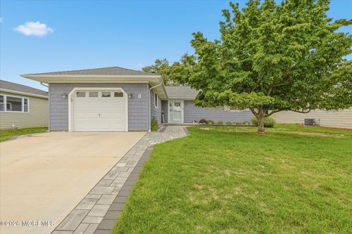 8 Seville Pl, Toms River, NJ, 08757-4113 | Card Image