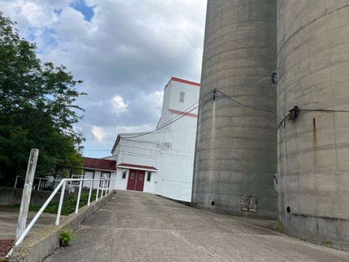 201 Walnut St, CHERRY VALLEY, IL, 61016-9489 | Card Image