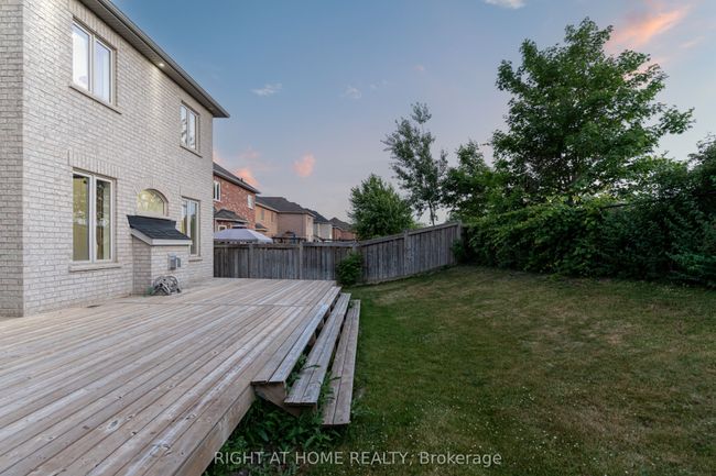 56 Gentle Fox Dr, House other with 6 bedrooms, 5 bathrooms and 2 parking in Caledon ON | Image 37