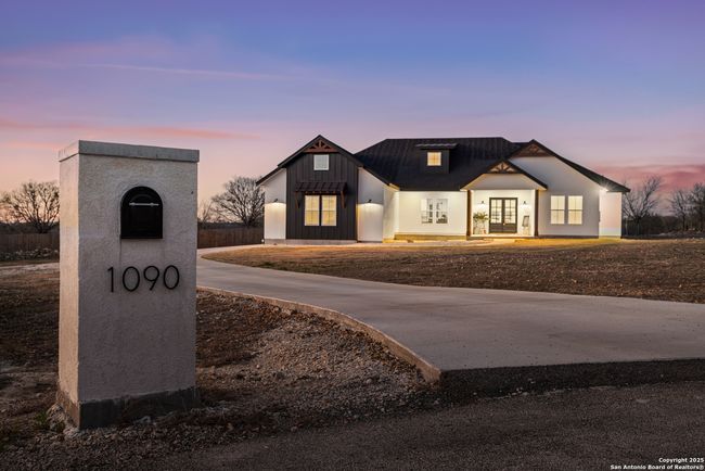 1090 Pegasus Dr, House other with 4 bedrooms, 4 bathrooms and null parking in Spring Branch TX | Image 42