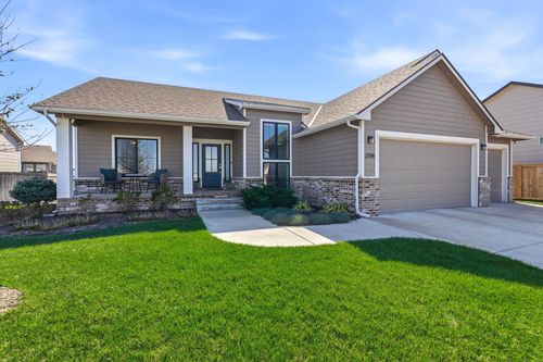 2714 N Bracken St, Wichita, KS, 67226-4031 | Card Image