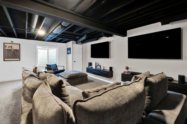 2512 E Maple Rd, House other with 4 bedrooms, 3 bathrooms and null parking in Troy MI | Image 33