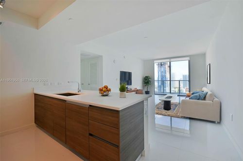 apt-3107-1100 S Miami Ave, Miami, FL, 33130-4174 | Card Image