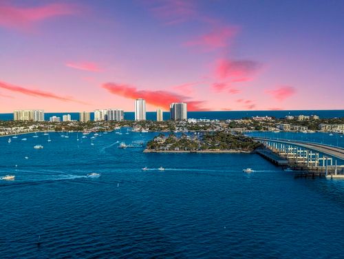 unit-1012-2640 Lake Shore Dr, Riviera Beach, FL, 33404-4670 | Card Image