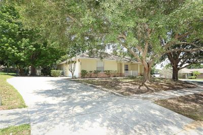 900 Palm Forest Lane, House other with 3 bedrooms, 2 bathrooms and null parking in Minneola FL | Image 3