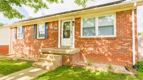 2833 Winter Gdn, Lexington, KY, 40517-4178 | Card Image