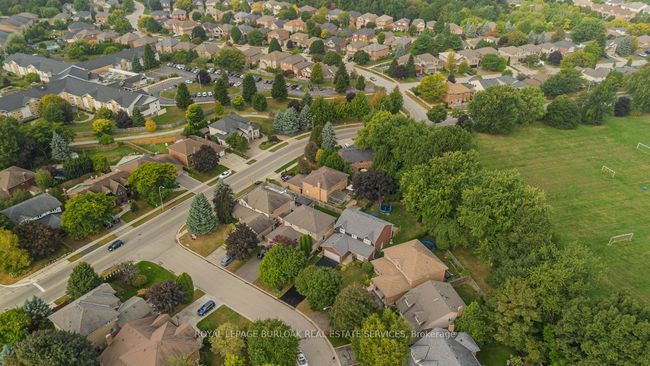 11 Norma Cres, House other with 5 bedrooms, 4 bathrooms and 4 parking in Ancaster ON | Image 18