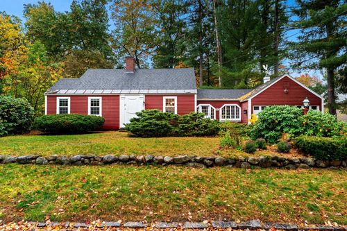 135 Walnut Hill Avenue, Manchester, NH, 03104 | Card Image