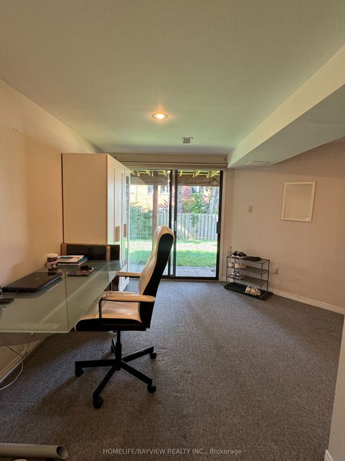 bsm-42 Stacey Cres, Thornhill, ON, L3T6Z6 | Card Image