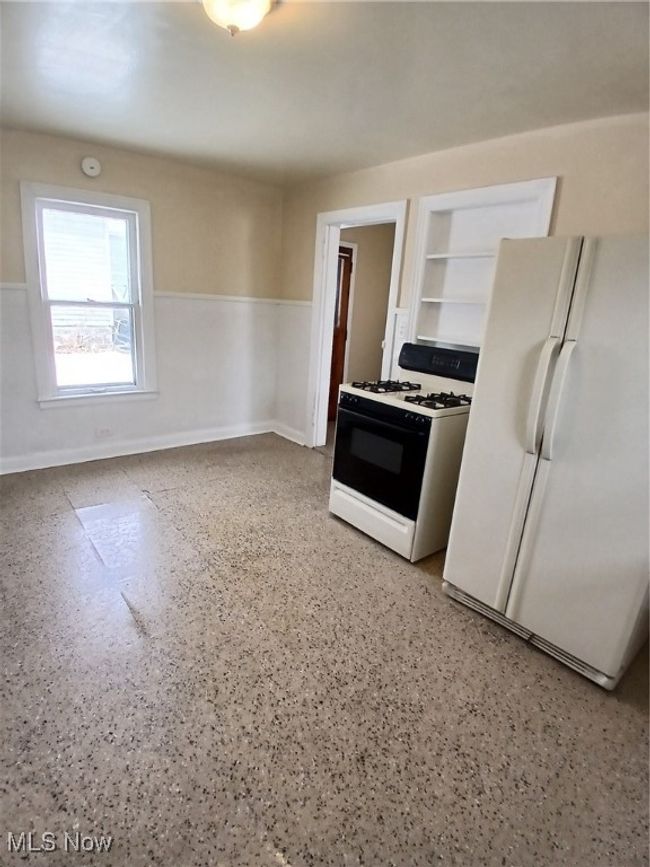 32 E Faith St, House other with 1 bedrooms, 1 bathrooms and null parking in Struthers OH | Image 8