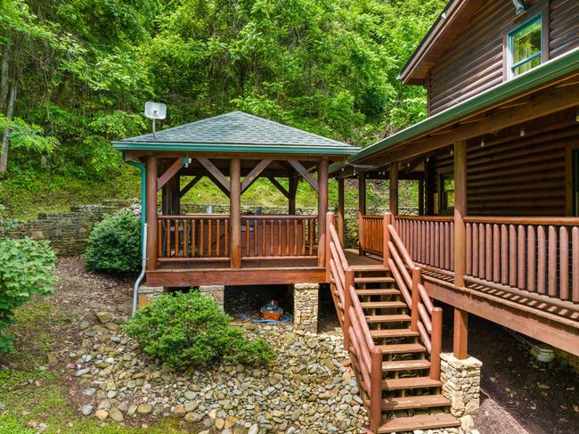 2414 Walnut Cove Way, House other with 4 bedrooms, 6 bathrooms and null parking in Sevierville TN | Image 58