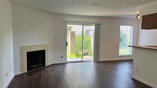 apt-2207-2120 El Paseo St, Houston, TX, 77054-3230 | Card Image