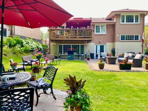 77 Letchworth Cres, North York, ON, M3M1Z1 | Card Image