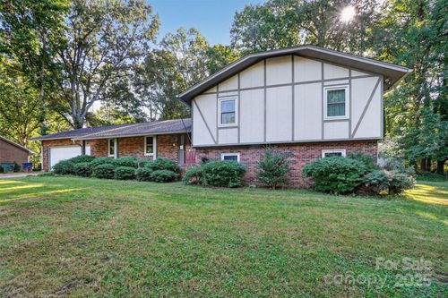 510 4th Ave Ne, Conover, NC, 28613-1615 | Card Image