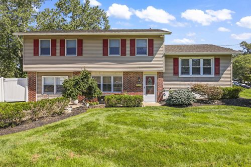 9 E Connecticut Concourse, Jackson, NJ, 08527-1419 | Card Image