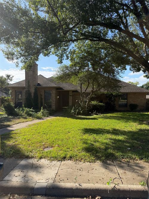1310 Briarmeade Dr, Duncanville, TX, 75137-3635 | Card Image