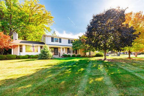 20633 Canal Dr, Grosse Ile, MI, 48138-1167 | Card Image