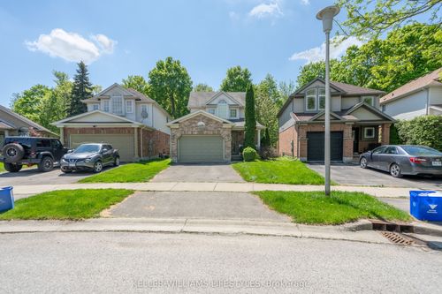 235 Rossmore Crt, London, ON, N6C6B7 | Card Image