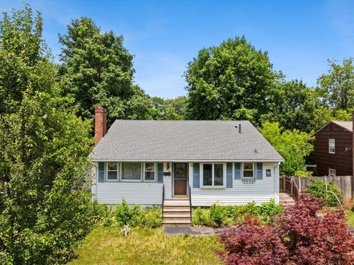 22 Bates St, Brockton, MA, 02302-3901 | Card Image