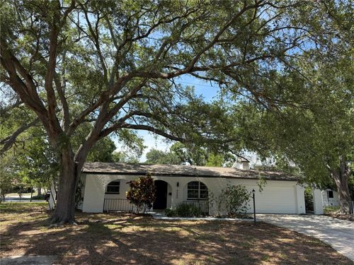 4589 32nd Ave N, St Petersburg, FL, 33713-2117 | Card Image
