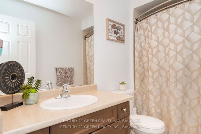 94 Snowling Dr, House attached with 6 bedrooms, 4 bathrooms and 2 parking in Ajax ON | Image 30