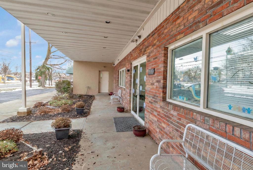 Commercial Sale in LAWRENCEVILLE 5