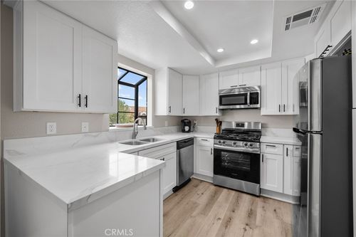 5131-18114 Erik Ct, Canyon Country, CA, 91387 | Card Image