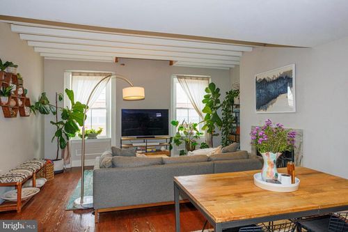 apt-3-1804 Green St, PHILADELPHIA, PA, 19130-3968 | Card Image