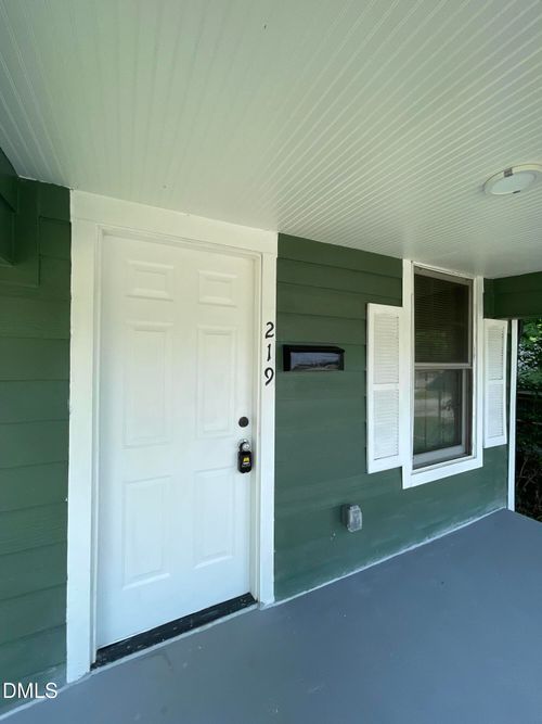 219 Lanier St, Oxford, NC, 27565-2917 | Card Image